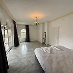 Mete 3 Icmeler Daily Weekly Villa Marmaris